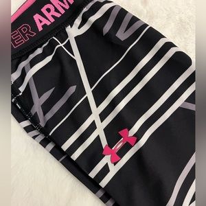 Under Armour leggings (size youth medium)